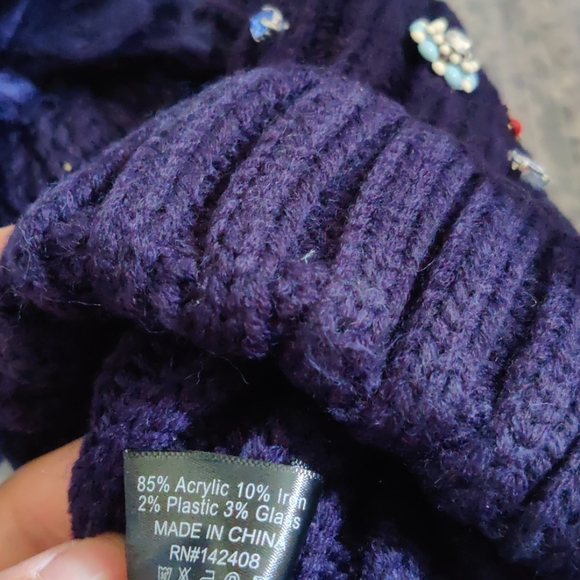 Beautiful Vibe Rhinestones Pompom Beanie Hat D1A - Picture 2 of 4